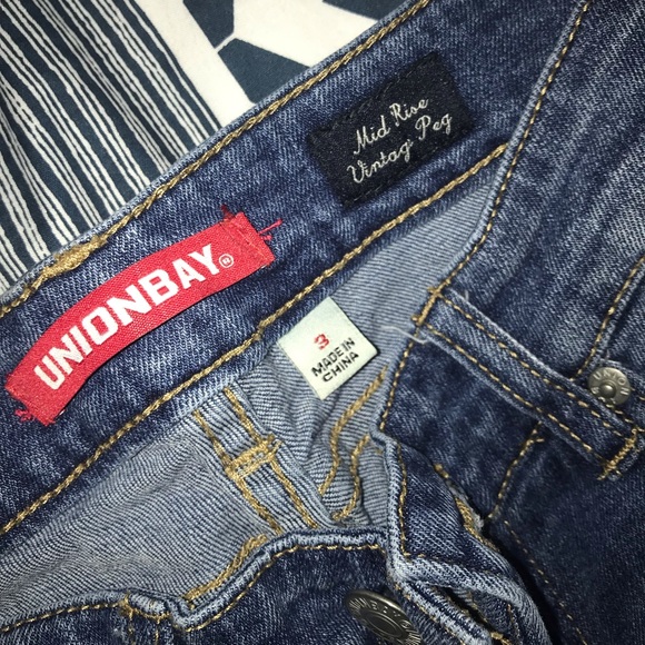 MID RISE JEANS - Picture 2 of 3